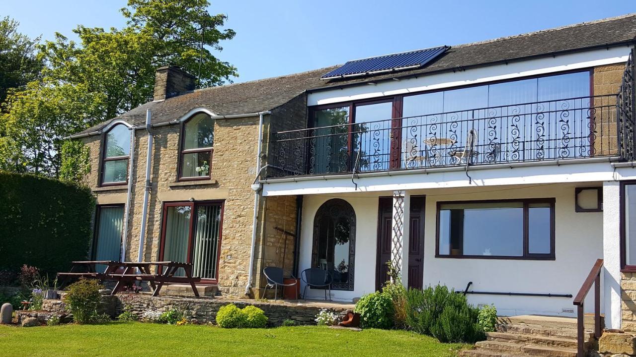The Wood Cottage สการ์โบโรห์ ภายนอก รูปภาพ